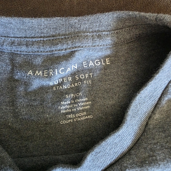 American Eagle Outfitters Other - American Eagle Tshirt X2